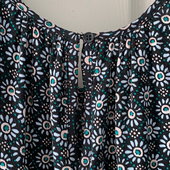 3/10 Premise women's top size S - Picture 2 of 3